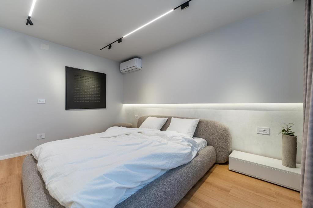 Central Epic Apartment-Self Check In Arad Exterior foto